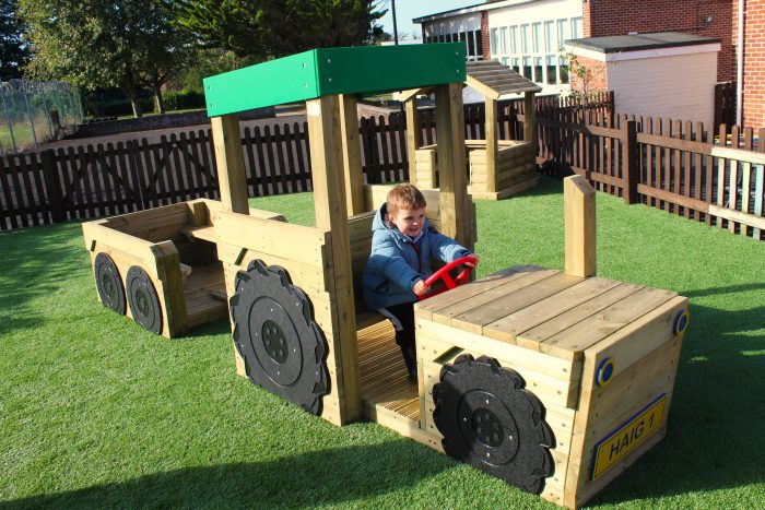 play tractor with trailer